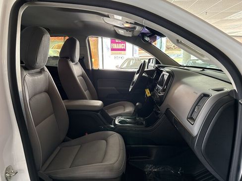 Used 2018 Chevrolet Colorado W/T w/ WT Convenience Package AWD/4WD image 16
