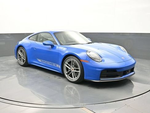 Certified 2025 Porsche 911 Carrera RWD image 21
