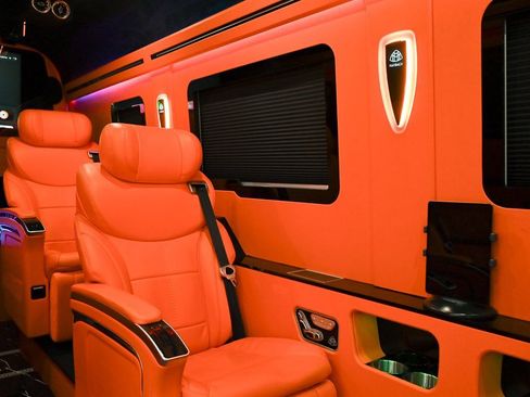 Used 2023 Mercedes-Benz Sprinter 3500 image 19