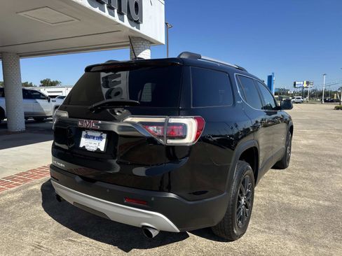 Used 2019 GMC Acadia SLT w/ LPO, Black Accent Package image 7