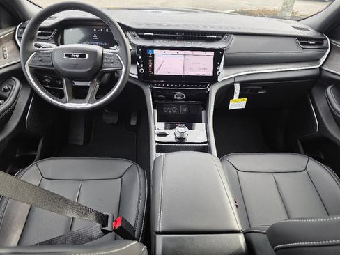 New 2026 Jeep Grand Cherokee Limited image 2