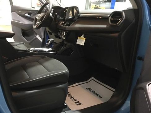 New 2025 Chevrolet TrailBlazer LT w/ Convenience Package image 52