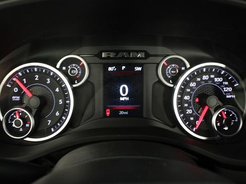 New 2026 RAM 1500 4x4 Crew Cab image 11