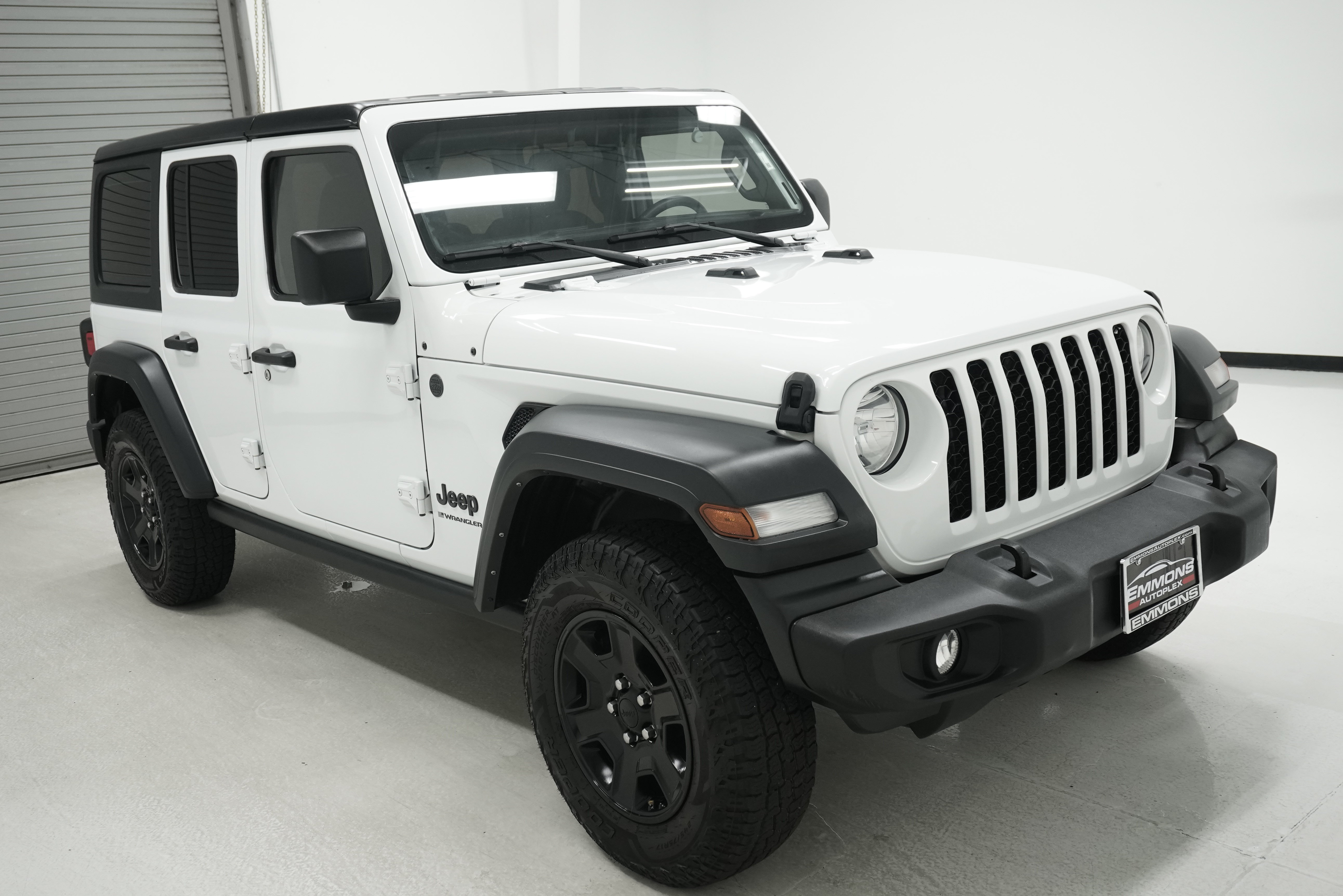 Used 2024 Jeep Wrangler Unlimited Sport AWD/4WD image 3
