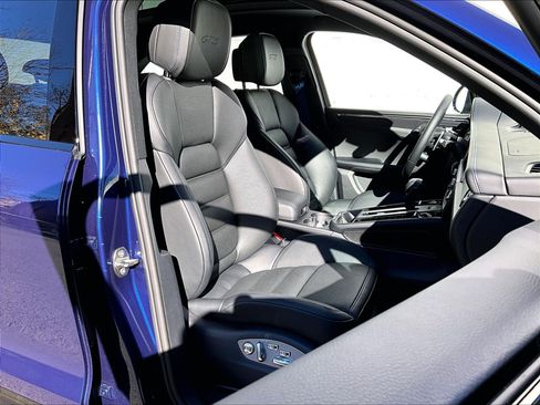 New 2026 Porsche Macan GTS image 10