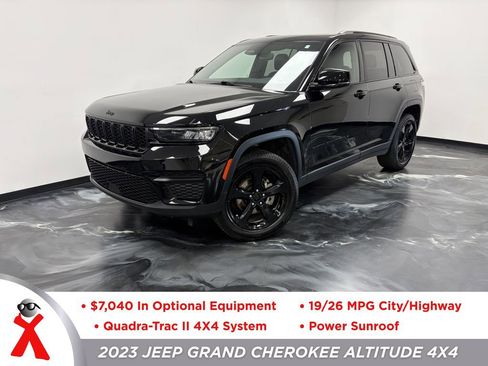 Used 2023 Jeep Grand Cherokee Altitude image 1