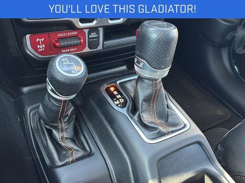 Used 2022 Jeep Gladiator Mojave w/ LED Lighting Group image 32