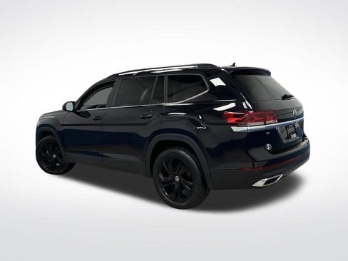 Used 2022 Volkswagen Atlas SE w/ Black Wheel Package image 3