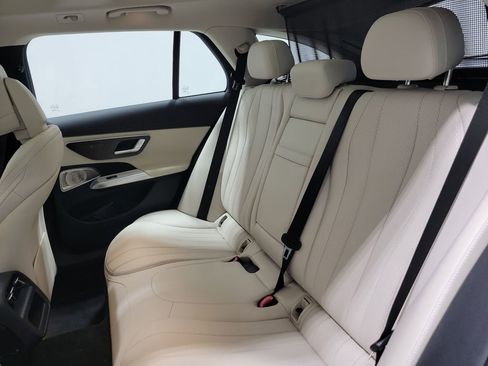Used 2025 Mercedes-Benz E 450 4MATIC All-Terrain Wagon image 33