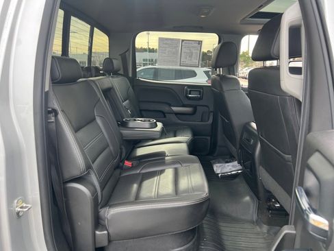 Used 2018 GMC Sierra 2500 Denali w/ Duramax Plus Package image 29