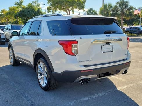 Used 2023 Ford Explorer Platinum w/ Technology Package image 4