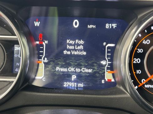 Used 2023 Jeep Gladiator Willys image 26