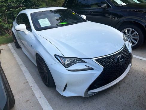 Used 2017 Lexus RC 200t F Sport RWD image 2