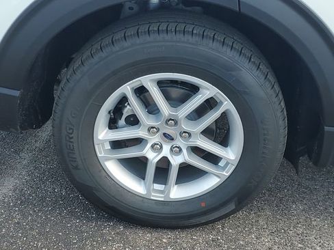 New 2026 Ford Explorer Active image 5