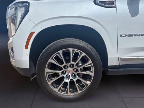 Used 2026 GMC Yukon XL Denali w/ Denali Reserve Package AWD/4WD image 14