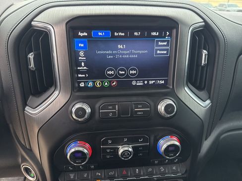 Used 2023 GMC Sierra 2500 Denali w/ Denali Ultimate Package image 23