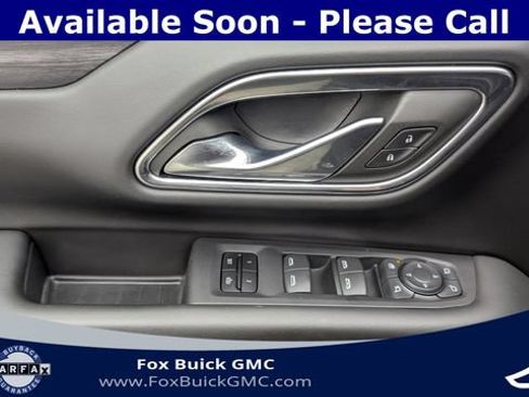 Certified 2023 GMC Yukon XL SLT w/ SLT Premium Package AWD/4WD image 25