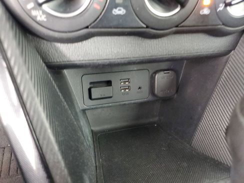 Used 2017 Toyota Yaris iA image 19