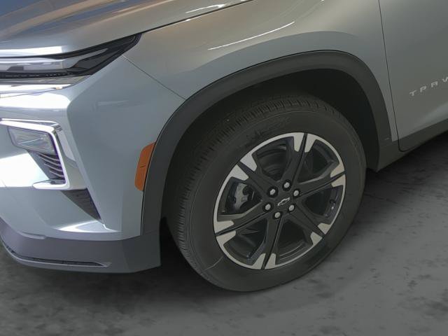 New 2027 Chevrolet Traverse LT w/ Sun and Wheel Package FWD image 7