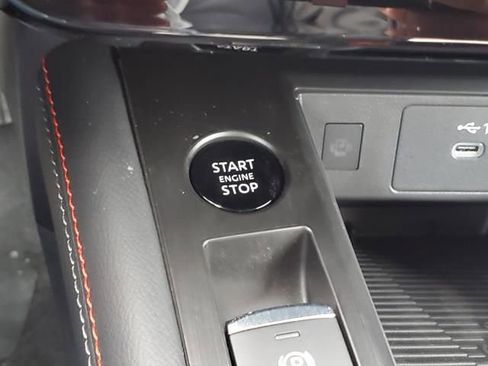 New 2026 Nissan Kicks SR image 30