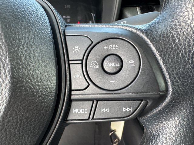 Used 2026 Toyota Corolla LE FWD image 27