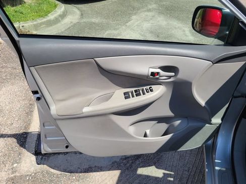 Used 2009 Toyota Corolla LE FWD image 15