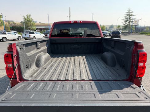 Used 2018 Chevrolet Silverado 1500 LT w/ All Star Edition AWD/4WD image 18