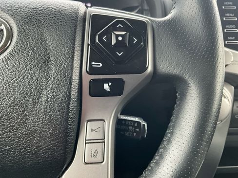 Used 2022 Toyota 4Runner SR5 Premium image 20