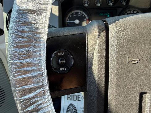 Used 2013 Ford F250 XL w/ PWR Equipment Group AWD/4WD image 32