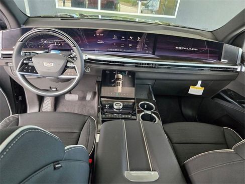 New 2025 Cadillac Escalade Premium Luxury w/ Touring Package image 15