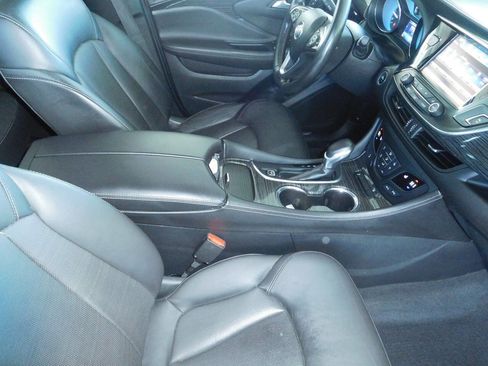 Used 2017 Buick Envision Essence image 16