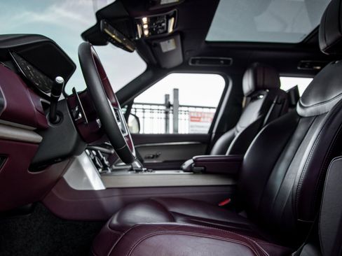 Used 2023 Land Rover Range Rover Autobiography image 20