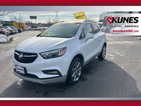 Used 2019 Buick Encore Essence w/ Experience Buick Package image 10