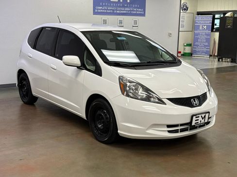 Used 2013 Honda Fit image 2