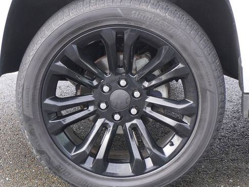 Used 2017 GMC Yukon Denali w/ Open Road Package image 4