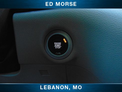 Used 2024 Chrysler Pacifica Touring-L image 24