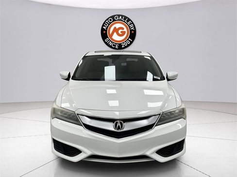Used 2017 Acura ILX w/ Premium Package image 2
