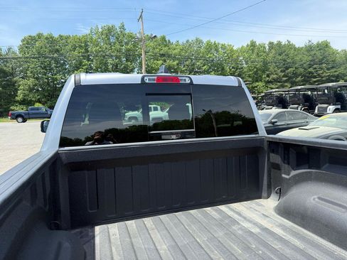 Used 2022 RAM 1500 Big Horn AWD/4WD image 12