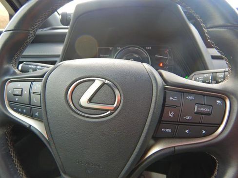 Used 2021 Lexus UX 250h w/ Accessory Package (Z2) image 20