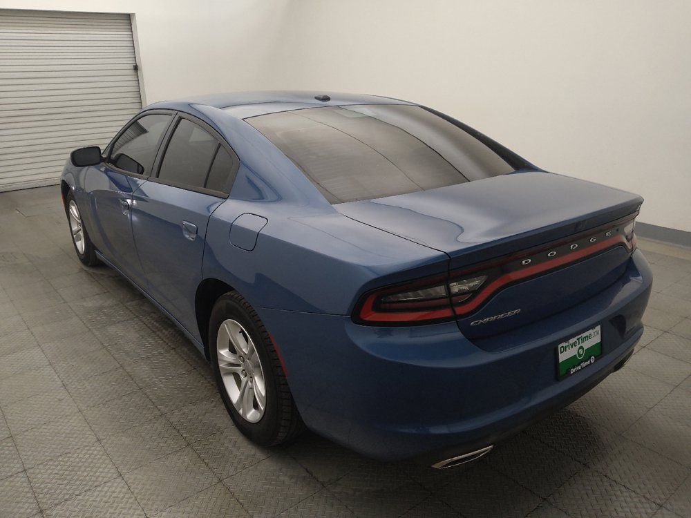 Used 2020 Dodge Charger SXT RWD image 5
