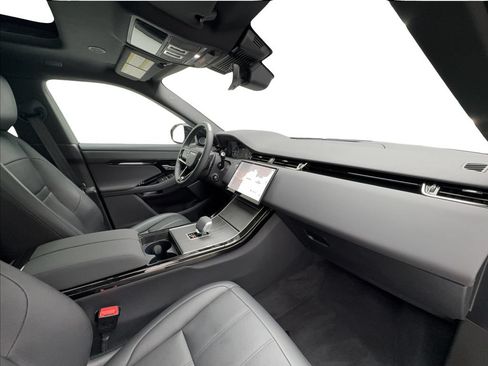 Used 2025 Land Rover Range Rover Evoque Dynamic SE AWD/4WD image 33