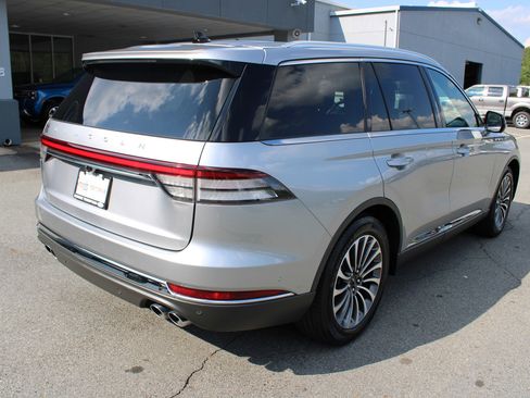 Used 2021 Lincoln Aviator Reserve w/ Equipment Group 201A image 3