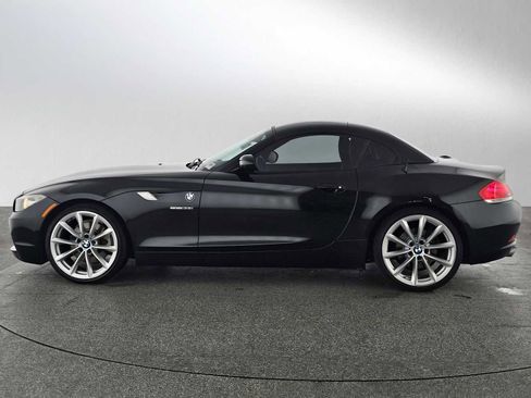 Used 2010 BMW Z4 sDrive35i image 6