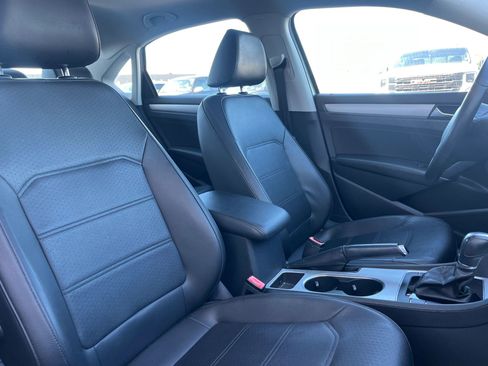Used 2013 Volkswagen Passat 2.5 SE FWD image 13