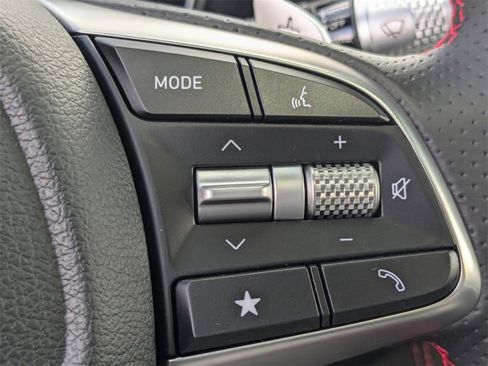 Used 2025 Genesis G70 2.5T w/ Sport Prestige Package image 27