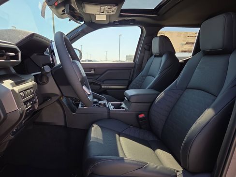 New 2026 Toyota Tacoma TRD Off-Road AWD/4WD image 9