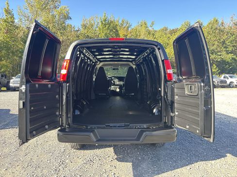 New 2025 Chevrolet Express 2500 Extended w/ Driver Convenience Package image 25