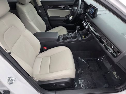 Used 2024 Honda Civic Touring image 28