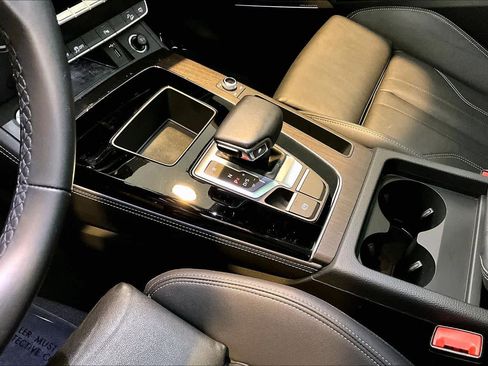 Used 2023 Audi Q5 2.0T Premium Plus w/ Premium Plus Package image 16