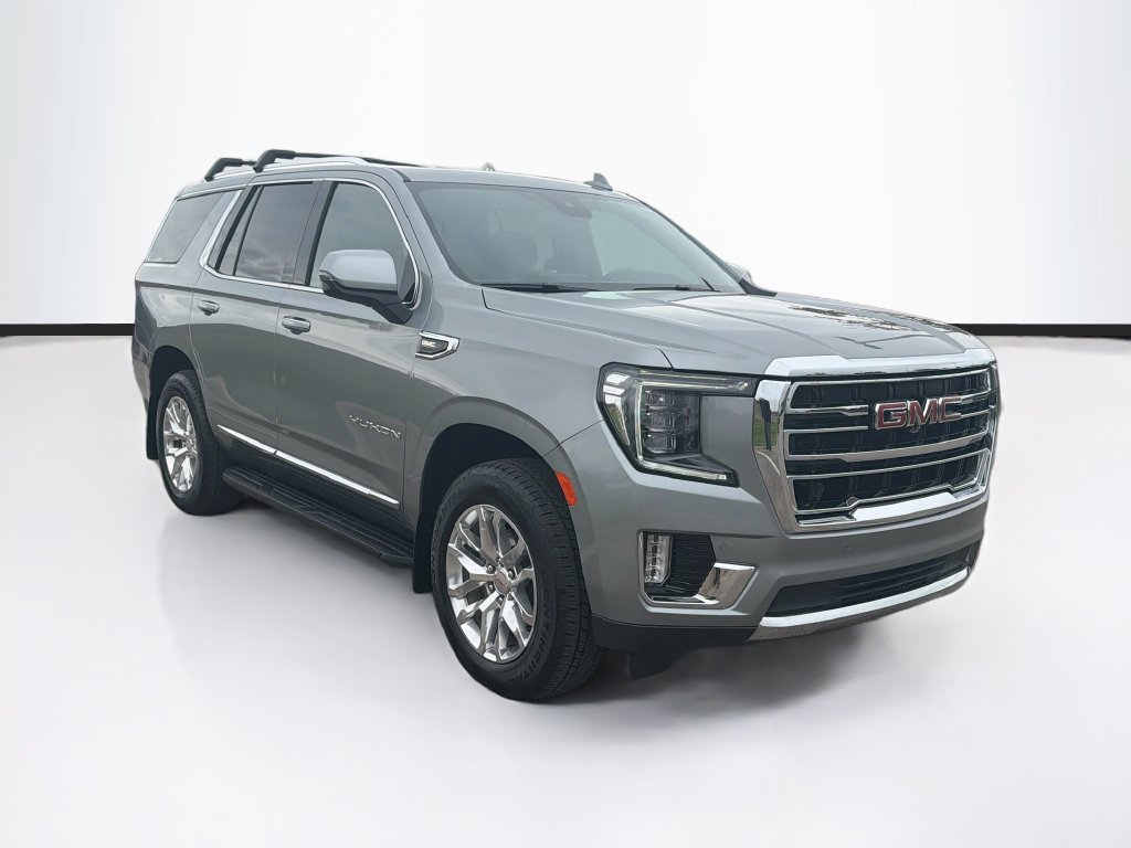 Used 2023 GMC Yukon SLT w/ SLT Premium Package AWD/4WD image 3